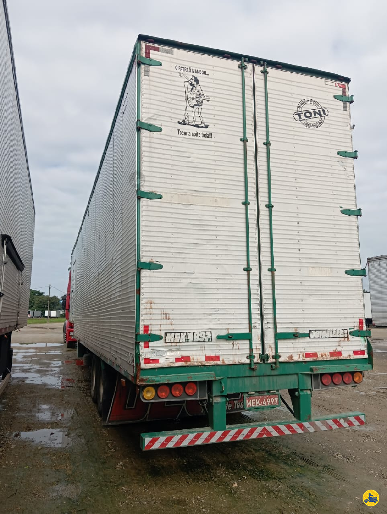 CARRETA SEMI-REBOQUE BAU FURGÃO Sérgio Caminhões Repasse JOINVILLE SANTA CATARINA SC